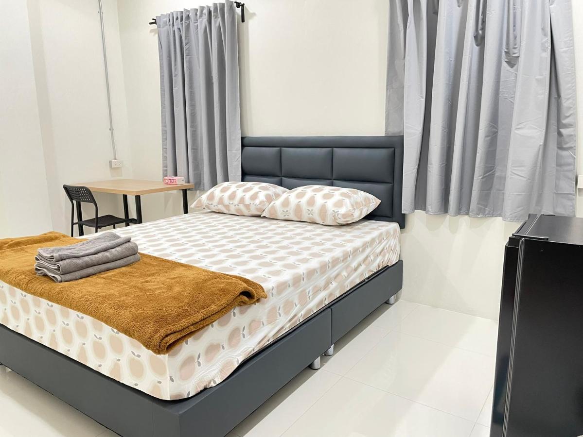 808 Bangkok Apartment Екстериор снимка