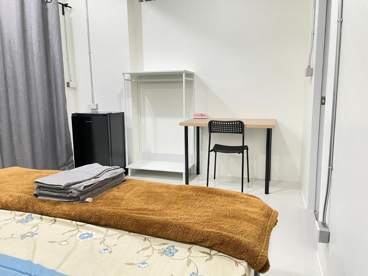 808 Bangkok Apartment Екстериор снимка
