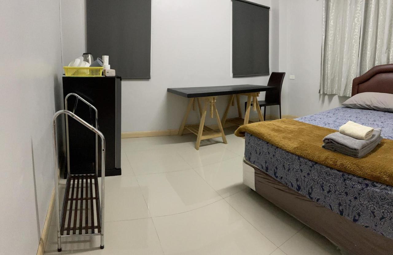 808 Bangkok Apartment Екстериор снимка